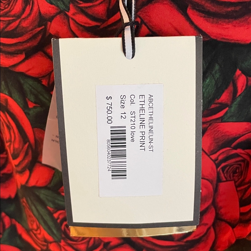 Chiara Boni La❤️Petite💚Robe Dress, NWT!
the only one of its kind on poshmark! - Picture 6 of 6